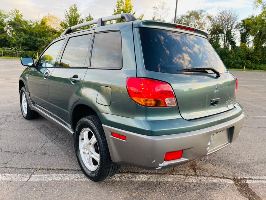 Used Mitsubishi Outlander 4dr AWD LS 2004 | Supreme Automotive. New Britain, Connecticut Used Mitsubishi Outlander 4dr AWD LS 2004 | Supreme Automotive. New Britain, Connecticut
