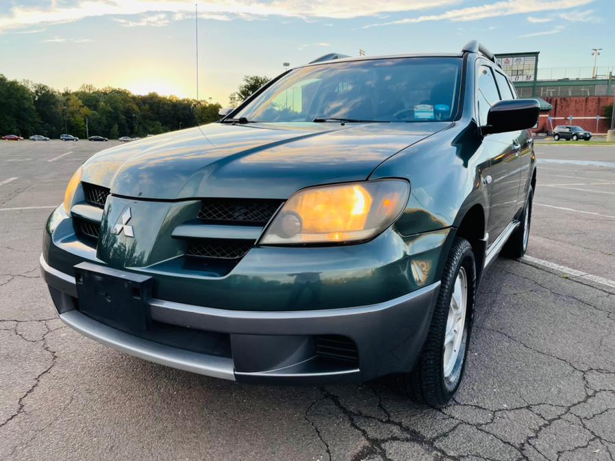 Used Mitsubishi Outlander 4dr AWD LS 2004 | Supreme Automotive. New Britain, Connecticut Used Mitsubishi Outlander 4dr AWD LS 2004 | Supreme Automotive. New Britain, Connecticut