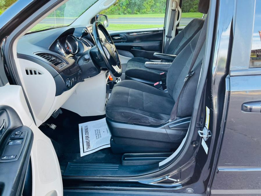 2012 Dodge Grand Caravan 4dr Wgn SE, available for sale in New Britain, Connecticut | Supreme Automotive. New Britain, Connecticut 2012 Dodge Grand Caravan 4dr Wgn SE, available for sale in New Britain, Connecticut | Supreme Automotive. New Britain, Connecticut