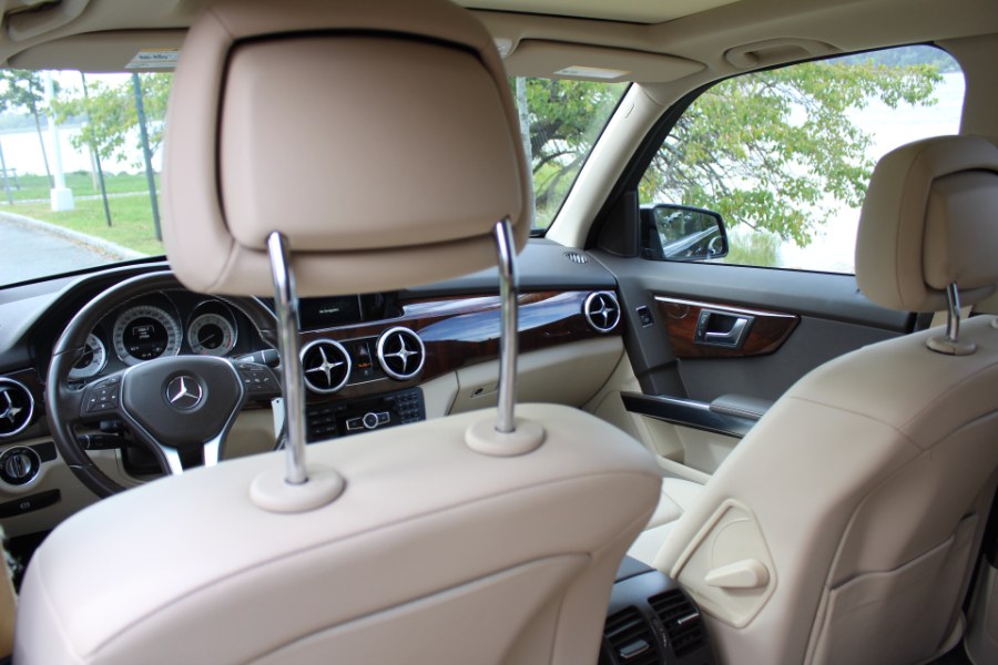 2015 Mercedes-Benz GLK-Class 4MATIC 4dr GLK350, available for sale in Great Neck, New York | Great Neck Car Buyers & Sellers. Great Neck, New York 2015 Mercedes-Benz GLK-Class 4MATIC 4dr GLK350, available for sale in Great Neck, New York | Great Neck Car Buyers & Sellers. Great Neck, New York