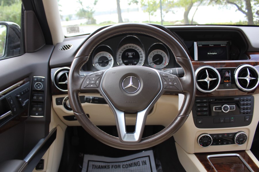 2015 Mercedes-Benz GLK-Class 4MATIC 4dr GLK350, available for sale in Great Neck, New York | Great Neck Car Buyers & Sellers. Great Neck, New York 2015 Mercedes-Benz GLK-Class 4MATIC 4dr GLK350, available for sale in Great Neck, New York | Great Neck Car Buyers & Sellers. Great Neck, New York