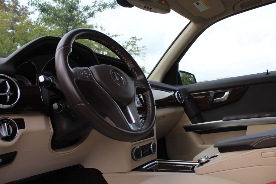 2015 Mercedes-Benz GLK-Class 4MATIC 4dr GLK350, available for sale in Great Neck, New York | Great Neck Car Buyers & Sellers. Great Neck, New York 2015 Mercedes-Benz GLK-Class 4MATIC 4dr GLK350, available for sale in Great Neck, New York | Great Neck Car Buyers & Sellers. Great Neck, New York