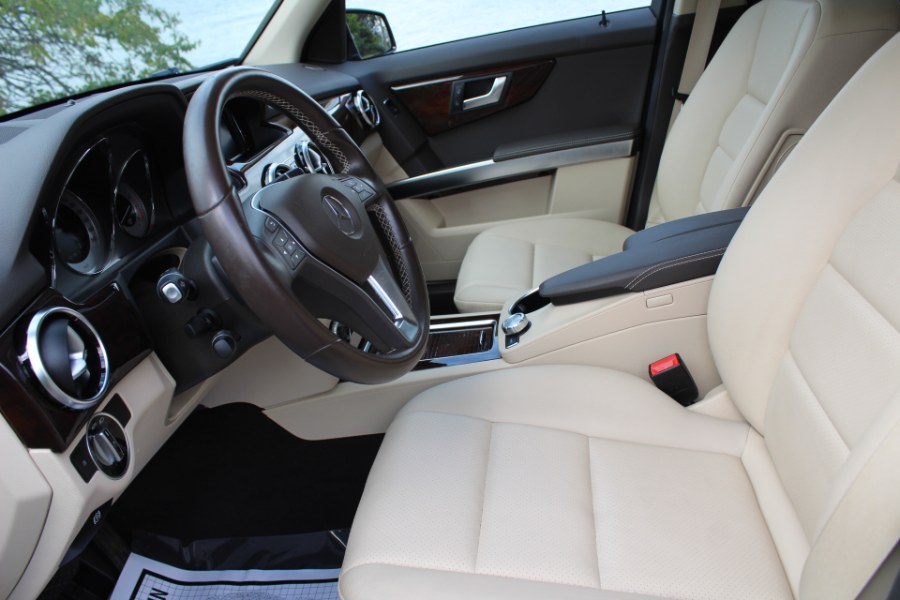 2015 Mercedes-Benz GLK-Class 4MATIC 4dr GLK350, available for sale in Great Neck, New York | Great Neck Car Buyers & Sellers. Great Neck, New York 2015 Mercedes-Benz GLK-Class 4MATIC 4dr GLK350, available for sale in Great Neck, New York | Great Neck Car Buyers & Sellers. Great Neck, New York
