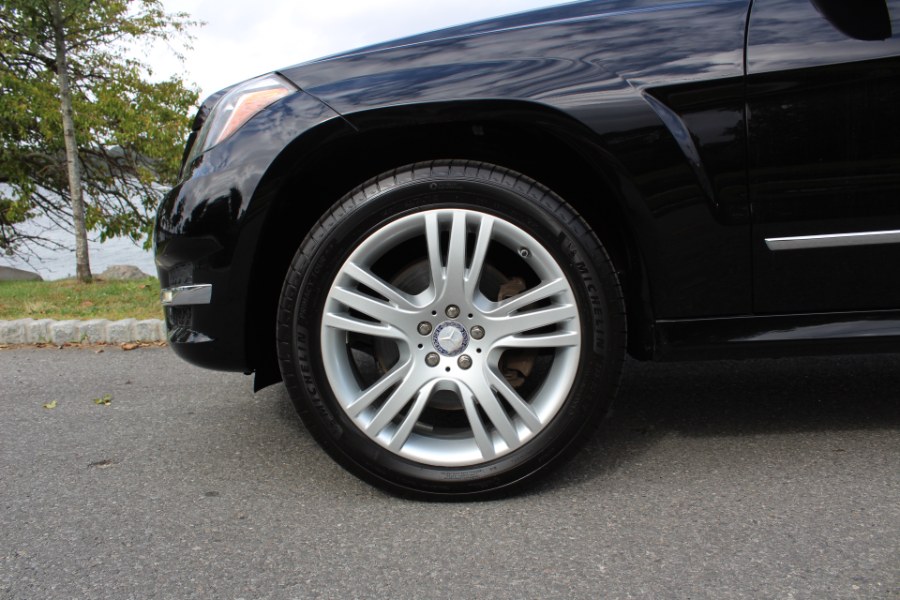 2015 Mercedes-Benz GLK-Class 4MATIC 4dr GLK350, available for sale in Great Neck, New York | Great Neck Car Buyers & Sellers. Great Neck, New York 2015 Mercedes-Benz GLK-Class 4MATIC 4dr GLK350, available for sale in Great Neck, New York | Great Neck Car Buyers & Sellers. Great Neck, New York