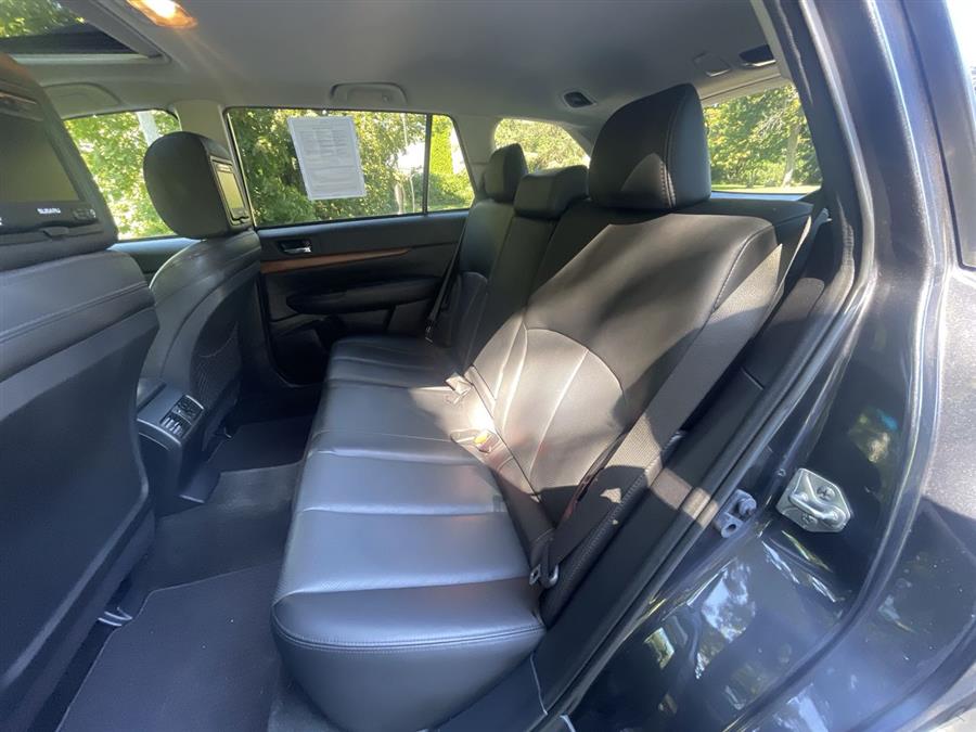 2013 Subaru Outback 4dr Wgn H6 Auto 3.6R Limited, available for sale in Stratford, Connecticut | Wiz Leasing Inc. Stratford, Connecticut 2013 Subaru Outback 4dr Wgn H6 Auto 3.6R Limited, available for sale in Stratford, Connecticut | Wiz Leasing Inc. Stratford, Connecticut