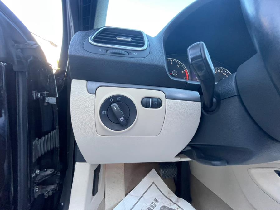 Used Volkswagen Eos 2dr Conv DSG Komfort 2010 | Auto Match LLC. Waterbury, Connecticut Used Volkswagen Eos 2dr Conv DSG Komfort 2010 | Auto Match LLC. Waterbury, Connecticut