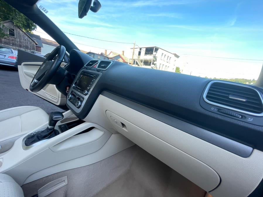 Used Volkswagen Eos 2dr Conv DSG Komfort 2010 | Auto Match LLC. Waterbury, Connecticut Used Volkswagen Eos 2dr Conv DSG Komfort 2010 | Auto Match LLC. Waterbury, Connecticut