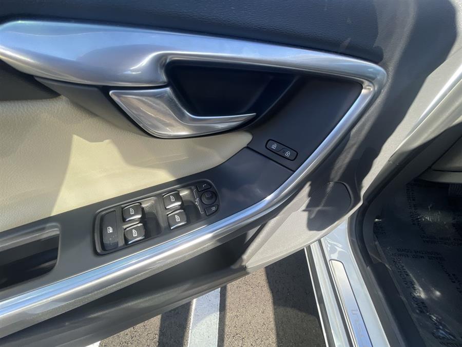 2018 Volvo S60 T5 AWD Inscription Platinum, available for sale in Milford, Connecticut | Wiz Sports and Imports. Milford, Connecticut 2018 Volvo S60 T5 AWD Inscription Platinum, available for sale in Milford, Connecticut | Wiz Sports and Imports. Milford, Connecticut