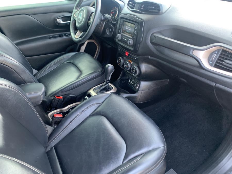 Used Jeep Renegade FWD 4dr Limited 2016 | Dealertown Auto Wholesalers. Milford, Connecticut Used Jeep Renegade FWD 4dr Limited 2016 | Dealertown Auto Wholesalers. Milford, Connecticut