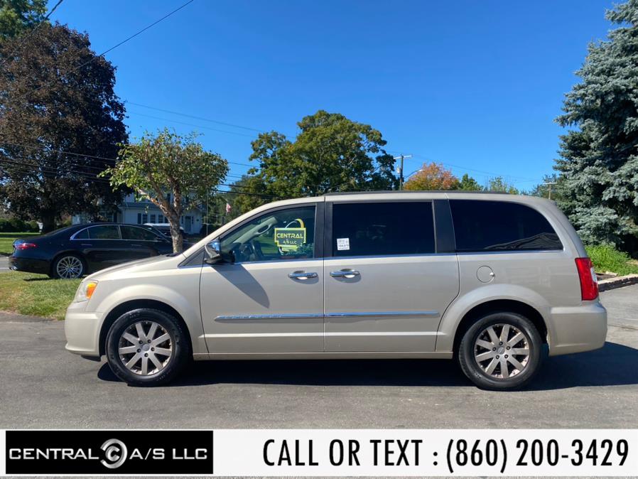 2012 Chrysler Town & Country 4dr Wgn Touring-L, available for sale in East Windsor, Connecticut | Central A/S LLC. East Windsor, Connecticut 2012 Chrysler Town & Country 4dr Wgn Touring-L, available for sale in East Windsor, Connecticut | Central A/S LLC. East Windsor, Connecticut