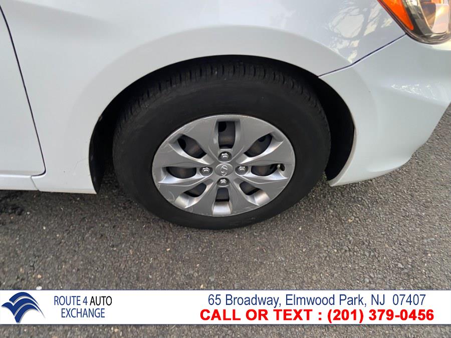 Used Hyundai Accent SE Sedan Auto 2017 | Route 4 Auto Exchange. Elmwood Park, New Jersey Used Hyundai Accent SE Sedan Auto 2017 | Route 4 Auto Exchange. Elmwood Park, New Jersey