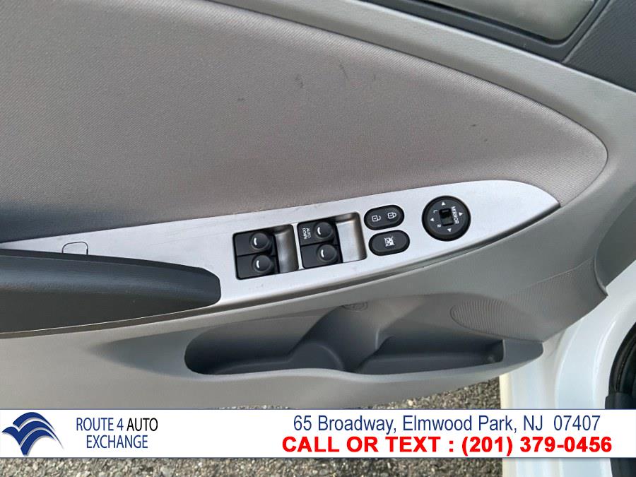 Used Hyundai Accent SE Sedan Auto 2017 | Route 4 Auto Exchange. Elmwood Park, New Jersey Used Hyundai Accent SE Sedan Auto 2017 | Route 4 Auto Exchange. Elmwood Park, New Jersey