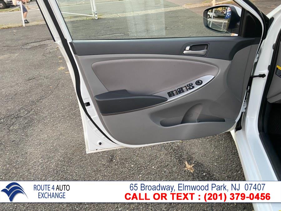 Used Hyundai Accent SE Sedan Auto 2017 | Route 4 Auto Exchange. Elmwood Park, New Jersey Used Hyundai Accent SE Sedan Auto 2017 | Route 4 Auto Exchange. Elmwood Park, New Jersey