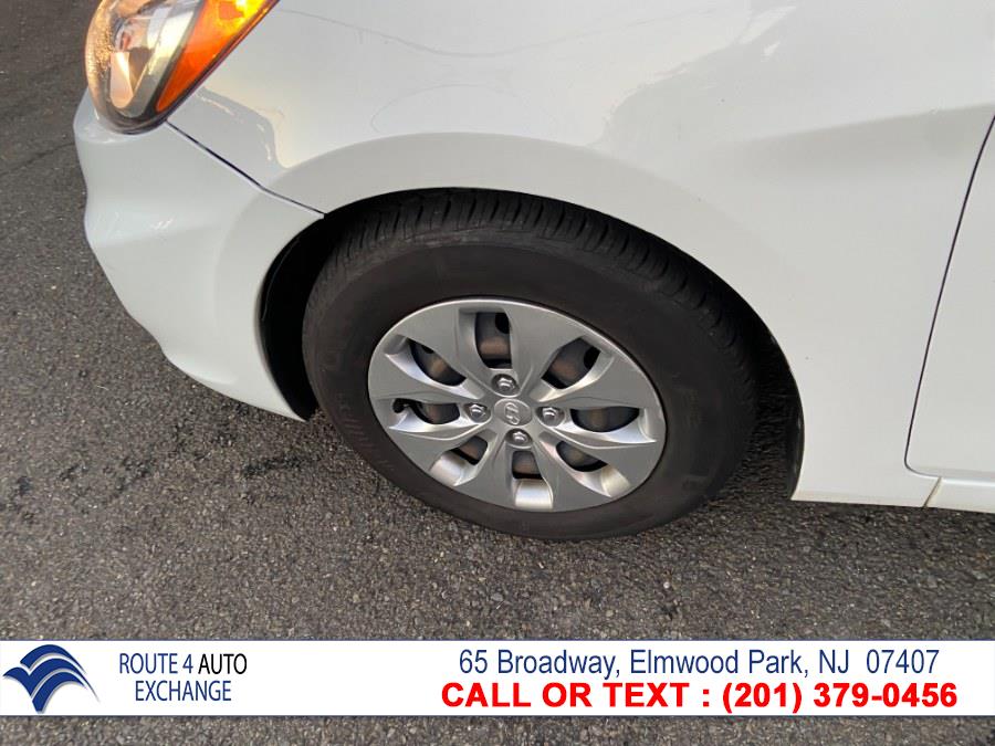 Used Hyundai Accent SE Sedan Auto 2017 | Route 4 Auto Exchange. Elmwood Park, New Jersey Used Hyundai Accent SE Sedan Auto 2017 | Route 4 Auto Exchange. Elmwood Park, New Jersey