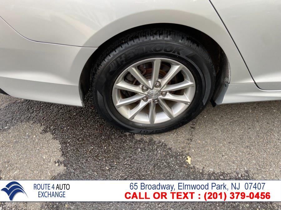 Used Hyundai Sonata SE 2.4L 2018 | Route 4 Auto Exchange. Elmwood Park, New Jersey Used Hyundai Sonata SE 2.4L 2018 | Route 4 Auto Exchange. Elmwood Park, New Jersey
