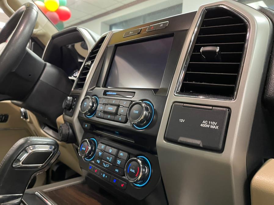 Used Ford F-150 Lariat 4WD SuperCrew 5.5'' Box 2017 | 5 Towns Drive. Inwood, New York Used Ford F-150 Lariat 4WD SuperCrew 5.5'' Box 2017 | 5 Towns Drive. Inwood, New York