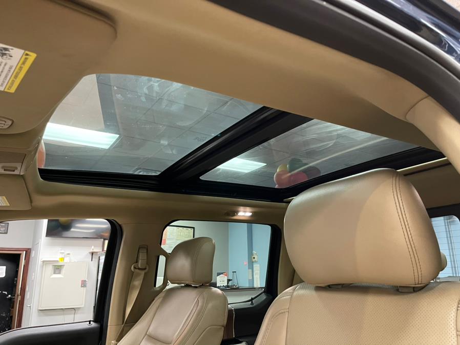 Used Ford F-150 Lariat 4WD SuperCrew 5.5'' Box 2017 | 5 Towns Drive. Inwood, New York Used Ford F-150 Lariat 4WD SuperCrew 5.5'' Box 2017 | 5 Towns Drive. Inwood, New York