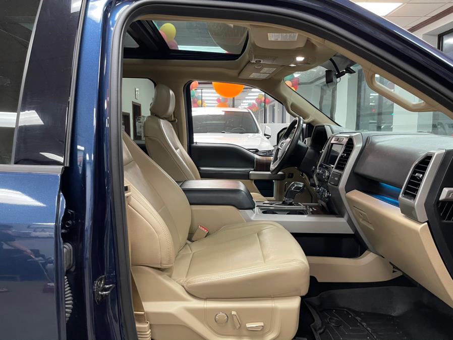 Used Ford F-150 Lariat 4WD SuperCrew 5.5'' Box 2017 | 5 Towns Drive. Inwood, New York Used Ford F-150 Lariat 4WD SuperCrew 5.5'' Box 2017 | 5 Towns Drive. Inwood, New York