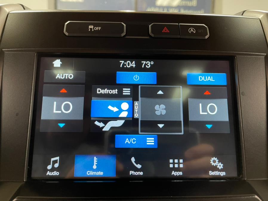Used Ford F-150 Lariat 4WD SuperCrew 5.5'' Box 2017 | 5 Towns Drive. Inwood, New York Used Ford F-150 Lariat 4WD SuperCrew 5.5'' Box 2017 | 5 Towns Drive. Inwood, New York