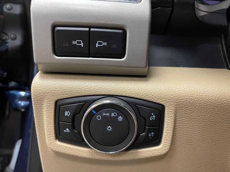Used Ford F-150 Lariat 4WD SuperCrew 5.5'' Box 2017 | 5 Towns Drive. Inwood, New York Used Ford F-150 Lariat 4WD SuperCrew 5.5'' Box 2017 | 5 Towns Drive. Inwood, New York