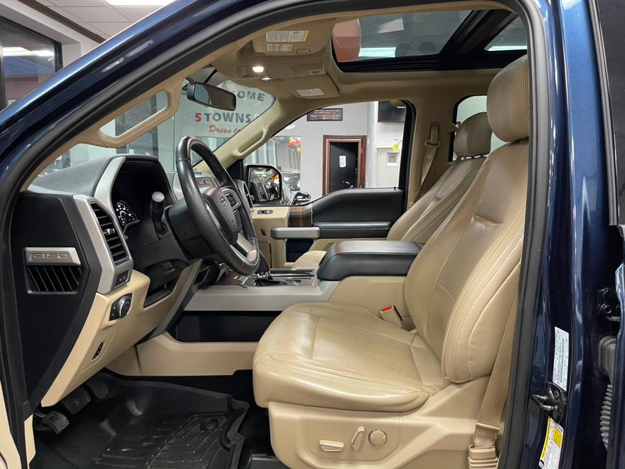Used Ford F-150 Lariat 4WD SuperCrew 5.5'' Box 2017 | 5 Towns Drive. Inwood, New York Used Ford F-150 Lariat 4WD SuperCrew 5.5'' Box 2017 | 5 Towns Drive. Inwood, New York