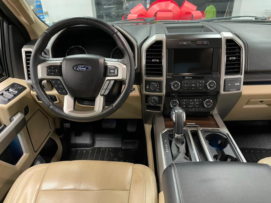 Used Ford F-150 Lariat 4WD SuperCrew 5.5'' Box 2017 | 5 Towns Drive. Inwood, New York Used Ford F-150 Lariat 4WD SuperCrew 5.5'' Box 2017 | 5 Towns Drive. Inwood, New York