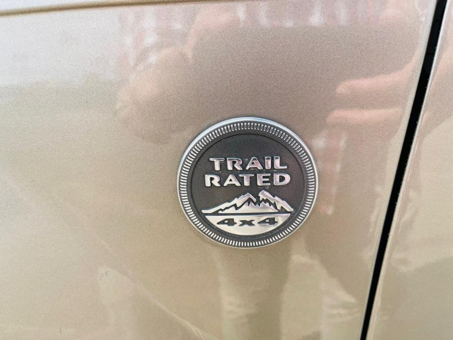 2005 Jeep Grand Cherokee 4dr Limited 4WD, available for sale in New Britain, Connecticut | Supreme Automotive. New Britain, Connecticut 2005 Jeep Grand Cherokee 4dr Limited 4WD, available for sale in New Britain, Connecticut | Supreme Automotive. New Britain, Connecticut