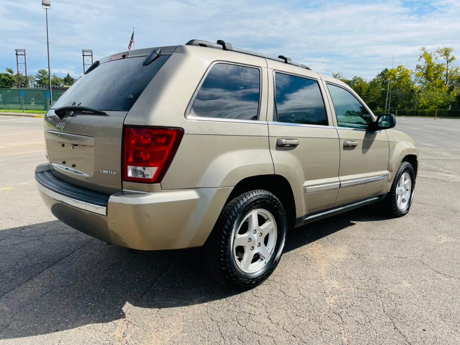 2005 Jeep Grand Cherokee 4dr Limited 4WD, available for sale in New Britain, Connecticut | Supreme Automotive. New Britain, Connecticut 2005 Jeep Grand Cherokee 4dr Limited 4WD, available for sale in New Britain, Connecticut | Supreme Automotive. New Britain, Connecticut