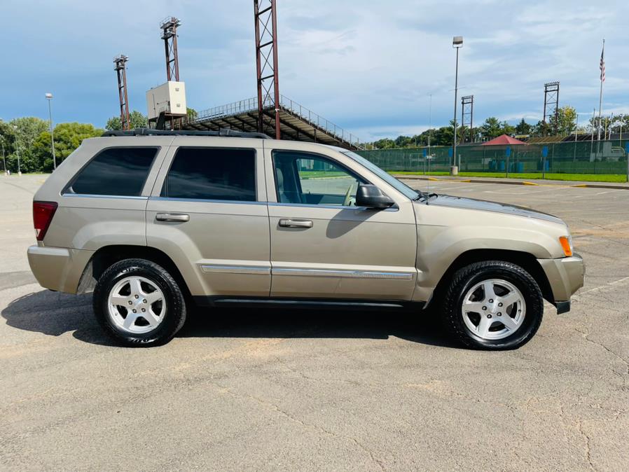 2005 Jeep Grand Cherokee 4dr Limited 4WD, available for sale in New Britain, Connecticut | Supreme Automotive. New Britain, Connecticut 2005 Jeep Grand Cherokee 4dr Limited 4WD, available for sale in New Britain, Connecticut | Supreme Automotive. New Britain, Connecticut