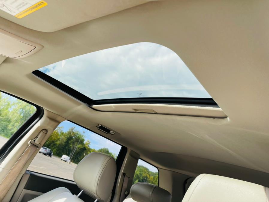 2005 Jeep Grand Cherokee 4dr Limited 4WD, available for sale in New Britain, Connecticut | Supreme Automotive. New Britain, Connecticut 2005 Jeep Grand Cherokee 4dr Limited 4WD, available for sale in New Britain, Connecticut | Supreme Automotive. New Britain, Connecticut