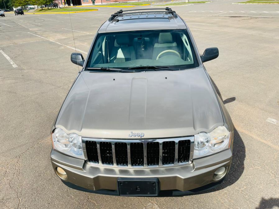 2005 Jeep Grand Cherokee 4dr Limited 4WD, available for sale in New Britain, Connecticut | Supreme Automotive. New Britain, Connecticut 2005 Jeep Grand Cherokee 4dr Limited 4WD, available for sale in New Britain, Connecticut | Supreme Automotive. New Britain, Connecticut