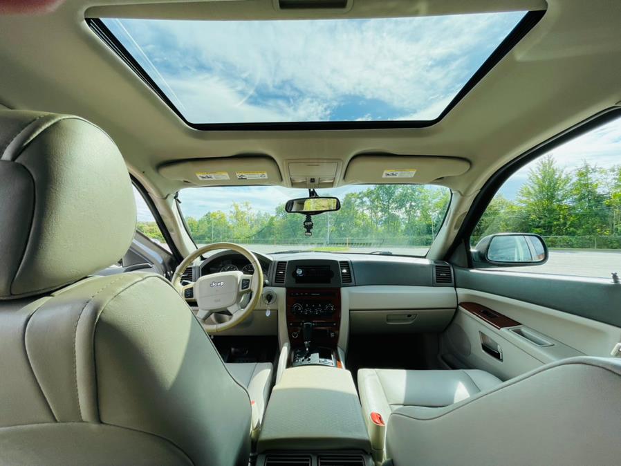 2005 Jeep Grand Cherokee 4dr Limited 4WD, available for sale in New Britain, Connecticut | Supreme Automotive. New Britain, Connecticut 2005 Jeep Grand Cherokee 4dr Limited 4WD, available for sale in New Britain, Connecticut | Supreme Automotive. New Britain, Connecticut