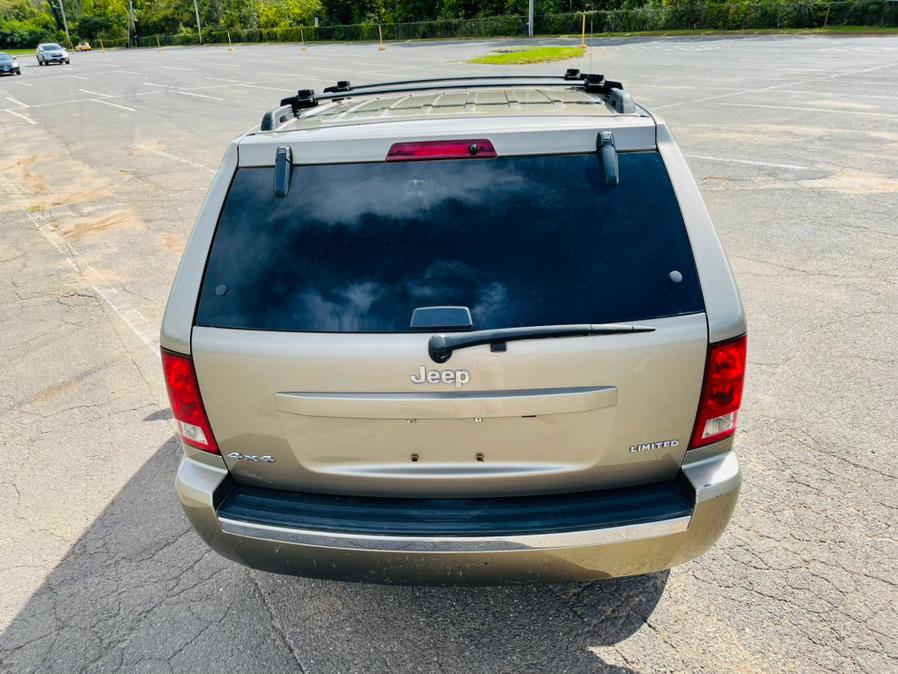 2005 Jeep Grand Cherokee 4dr Limited 4WD, available for sale in New Britain, Connecticut | Supreme Automotive. New Britain, Connecticut 2005 Jeep Grand Cherokee 4dr Limited 4WD, available for sale in New Britain, Connecticut | Supreme Automotive. New Britain, Connecticut