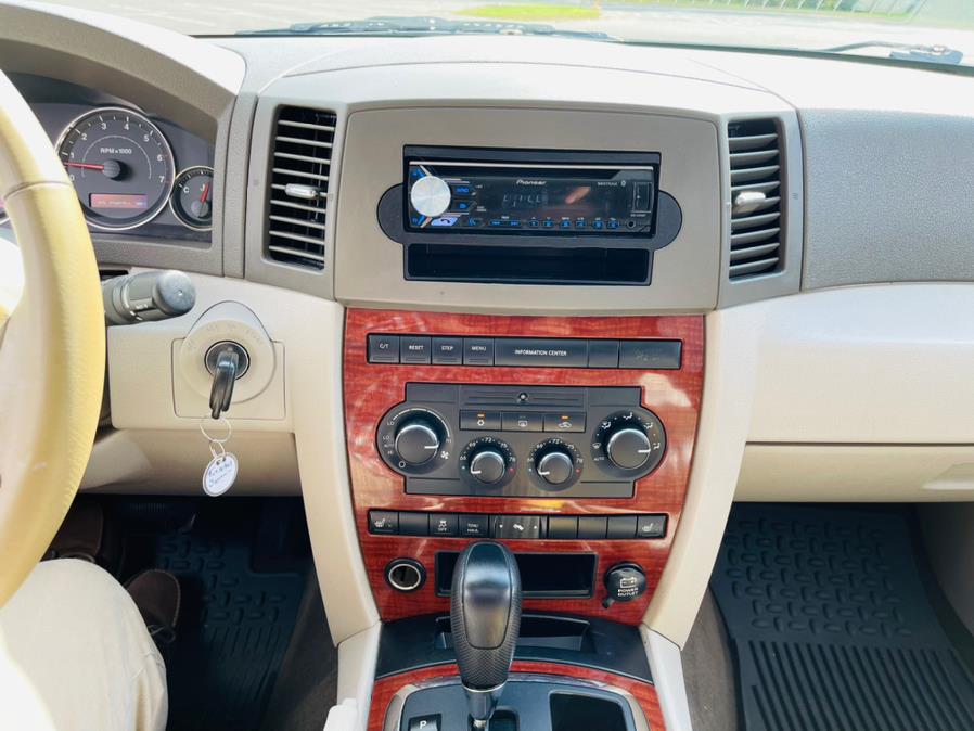 2005 Jeep Grand Cherokee 4dr Limited 4WD, available for sale in New Britain, Connecticut | Supreme Automotive. New Britain, Connecticut 2005 Jeep Grand Cherokee 4dr Limited 4WD, available for sale in New Britain, Connecticut | Supreme Automotive. New Britain, Connecticut