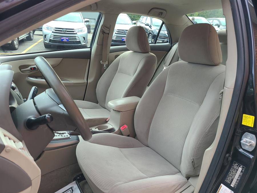 Used Toyota Corolla 4dr Sdn Auto LE 2010 | National Auto Brokers, Inc.. Waterbury, Connecticut Used Toyota Corolla 4dr Sdn Auto LE 2010 | National Auto Brokers, Inc.. Waterbury, Connecticut
