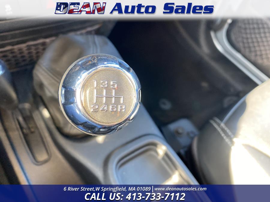Used Jeep Wrangler Unlimited 4WD 4dr Rubicon X 2014 | Dean Auto Sales. W Springfield, Massachusetts Used Jeep Wrangler Unlimited 4WD 4dr Rubicon X 2014 | Dean Auto Sales. W Springfield, Massachusetts