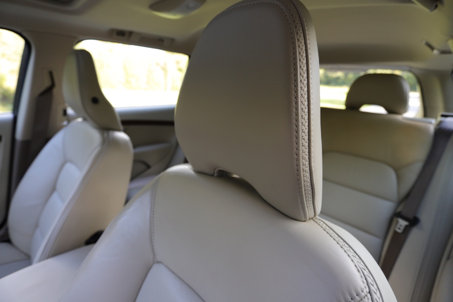 2010 Volvo XC70 Base, available for sale in North Salem, New York | Meccanic Shop North Inc. North Salem, New York 2010 Volvo XC70 Base, available for sale in North Salem, New York | Meccanic Shop North Inc. North Salem, New York