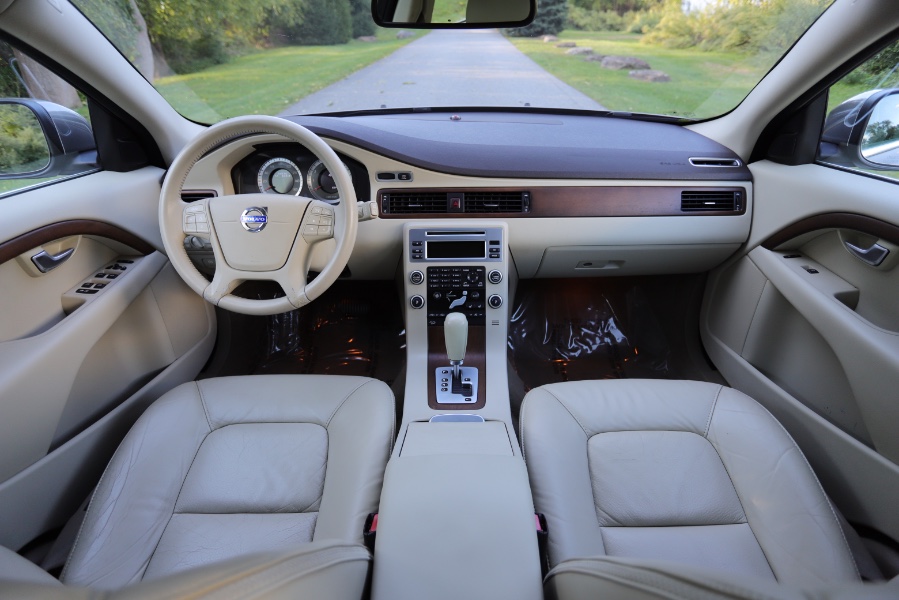 2010 Volvo XC70 Base, available for sale in North Salem, New York | Meccanic Shop North Inc. North Salem, New York 2010 Volvo XC70 Base, available for sale in North Salem, New York | Meccanic Shop North Inc. North Salem, New York