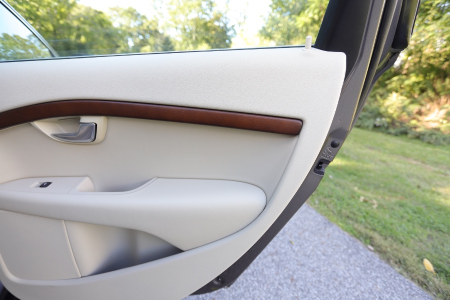 2010 Volvo XC70 Base, available for sale in North Salem, New York | Meccanic Shop North Inc. North Salem, New York 2010 Volvo XC70 Base, available for sale in North Salem, New York | Meccanic Shop North Inc. North Salem, New York