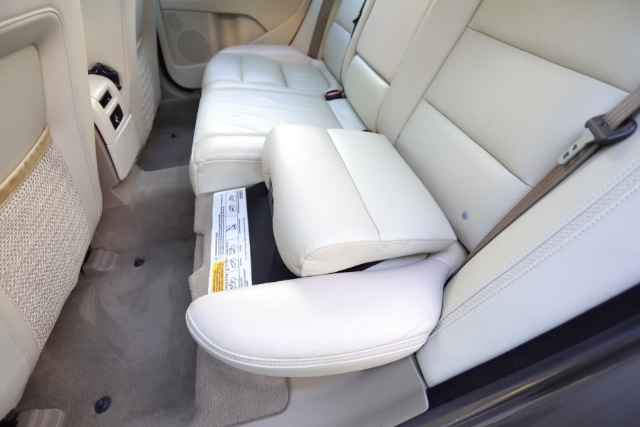 2010 Volvo XC70 Base, available for sale in North Salem, New York | Meccanic Shop North Inc. North Salem, New York 2010 Volvo XC70 Base, available for sale in North Salem, New York | Meccanic Shop North Inc. North Salem, New York