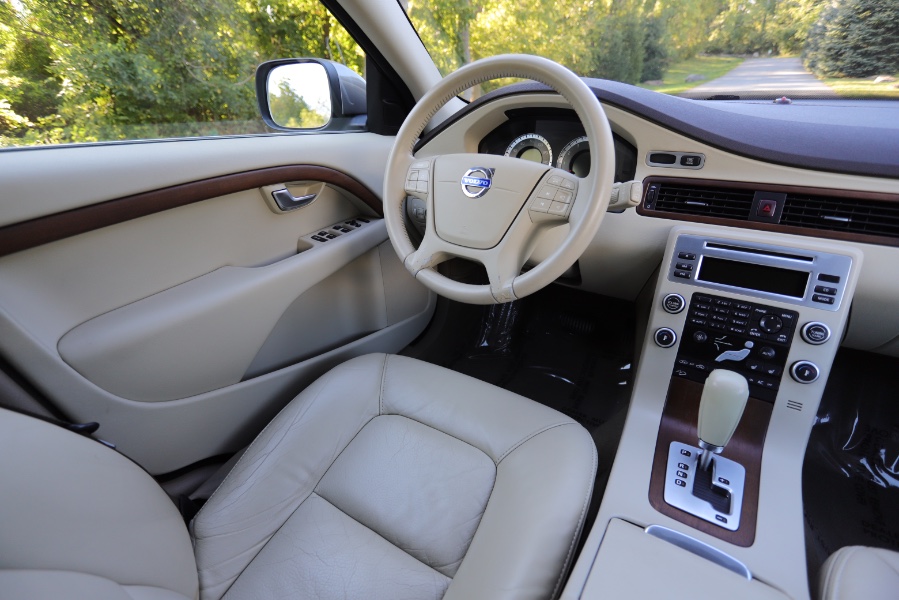 2010 Volvo XC70 Base, available for sale in North Salem, New York | Meccanic Shop North Inc. North Salem, New York 2010 Volvo XC70 Base, available for sale in North Salem, New York | Meccanic Shop North Inc. North Salem, New York