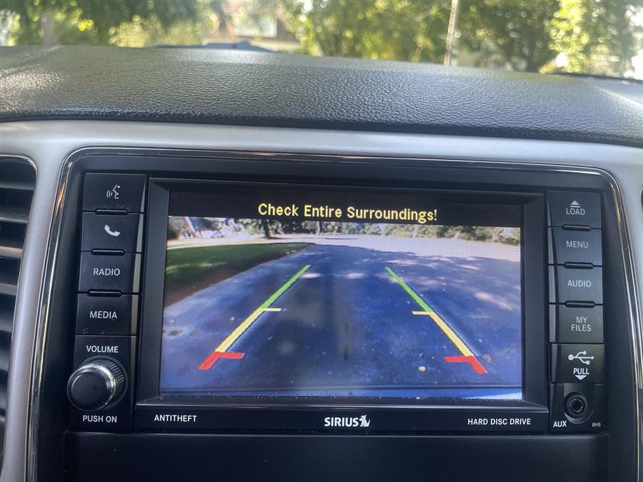 Used Jeep Grand Cherokee 4WD 4dr Laredo 2012 | Wiz Leasing Inc. Stratford, Connecticut Used Jeep Grand Cherokee 4WD 4dr Laredo 2012 | Wiz Leasing Inc. Stratford, Connecticut