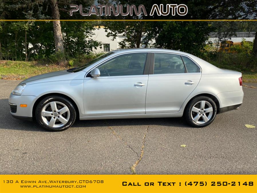 2009 Volkswagen Jetta Sedan 4dr Auto SE, available for sale in Waterbury, Connecticut | Platinum Auto Care. Waterbury, Connecticut 2009 Volkswagen Jetta Sedan 4dr Auto SE, available for sale in Waterbury, Connecticut | Platinum Auto Care. Waterbury, Connecticut