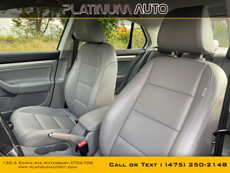 2009 Volkswagen Jetta Sedan 4dr Auto SE, available for sale in Waterbury, Connecticut | Platinum Auto Care. Waterbury, Connecticut 2009 Volkswagen Jetta Sedan 4dr Auto SE, available for sale in Waterbury, Connecticut | Platinum Auto Care. Waterbury, Connecticut