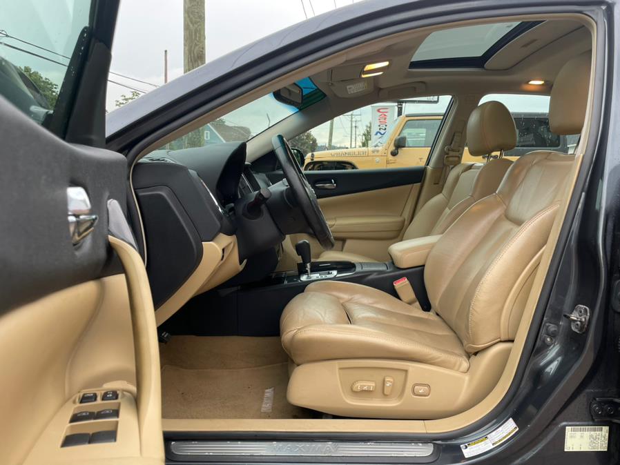 2010 Nissan Maxima 4dr Sdn V6 CVT 3.5 SV, available for sale in Manchester, Connecticut | Carsonmain LLC. Manchester, Connecticut 2010 Nissan Maxima 4dr Sdn V6 CVT 3.5 SV, available for sale in Manchester, Connecticut | Carsonmain LLC. Manchester, Connecticut
