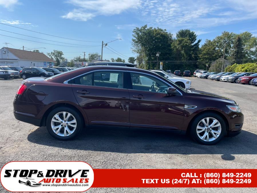 2010 Ford Taurus 4dr Sdn SEL FWD, available for sale in East Windsor, Connecticut | Stop & Drive Auto Sales. East Windsor, Connecticut 2010 Ford Taurus 4dr Sdn SEL FWD, available for sale in East Windsor, Connecticut | Stop & Drive Auto Sales. East Windsor, Connecticut