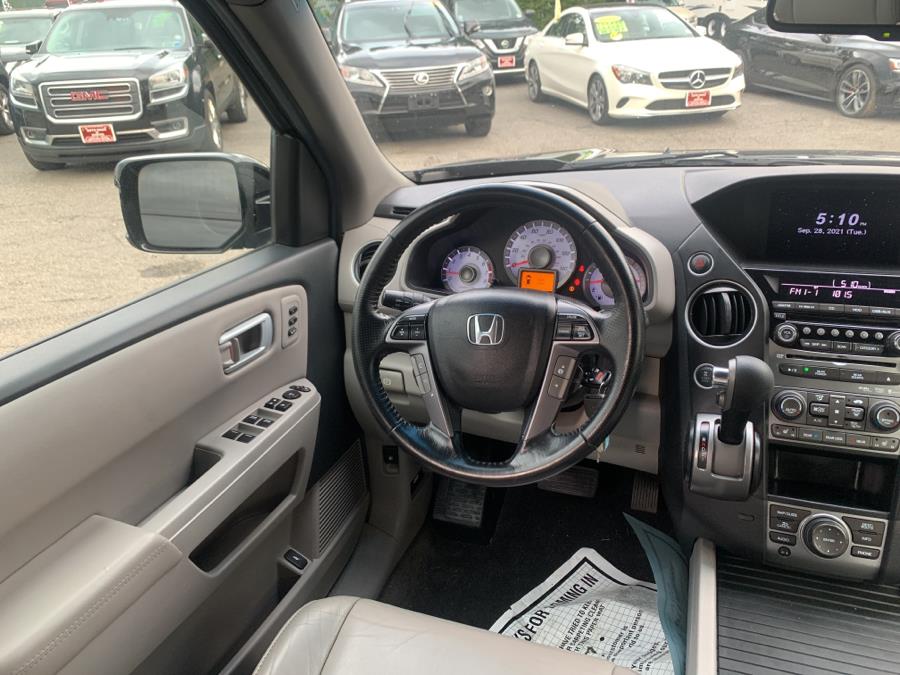 2012 Honda Pilot 4WD 4dr Touring w/RES & Navi, available for sale in Irvington , New Jersey | Auto Haus of Irvington Corp. Irvington , New Jersey 2012 Honda Pilot 4WD 4dr Touring w/RES & Navi, available for sale in Irvington , New Jersey | Auto Haus of Irvington Corp. Irvington , New Jersey
