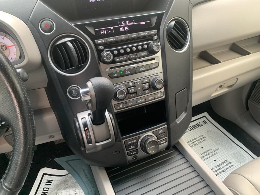 2012 Honda Pilot 4WD 4dr Touring w/RES & Navi, available for sale in Irvington , New Jersey | Auto Haus of Irvington Corp. Irvington , New Jersey 2012 Honda Pilot 4WD 4dr Touring w/RES & Navi, available for sale in Irvington , New Jersey | Auto Haus of Irvington Corp. Irvington , New Jersey