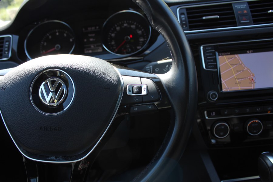 2017 Volkswagen Jetta 1.8T SEL Auto, available for sale in Great Neck, New York | Great Neck Car Buyers & Sellers. Great Neck, New York 2017 Volkswagen Jetta 1.8T SEL Auto, available for sale in Great Neck, New York | Great Neck Car Buyers & Sellers. Great Neck, New York