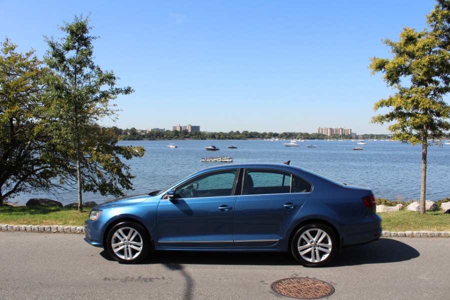 2017 Volkswagen Jetta 1.8T SEL Auto, available for sale in Great Neck, New York | Great Neck Car Buyers & Sellers. Great Neck, New York 2017 Volkswagen Jetta 1.8T SEL Auto, available for sale in Great Neck, New York | Great Neck Car Buyers & Sellers. Great Neck, New York